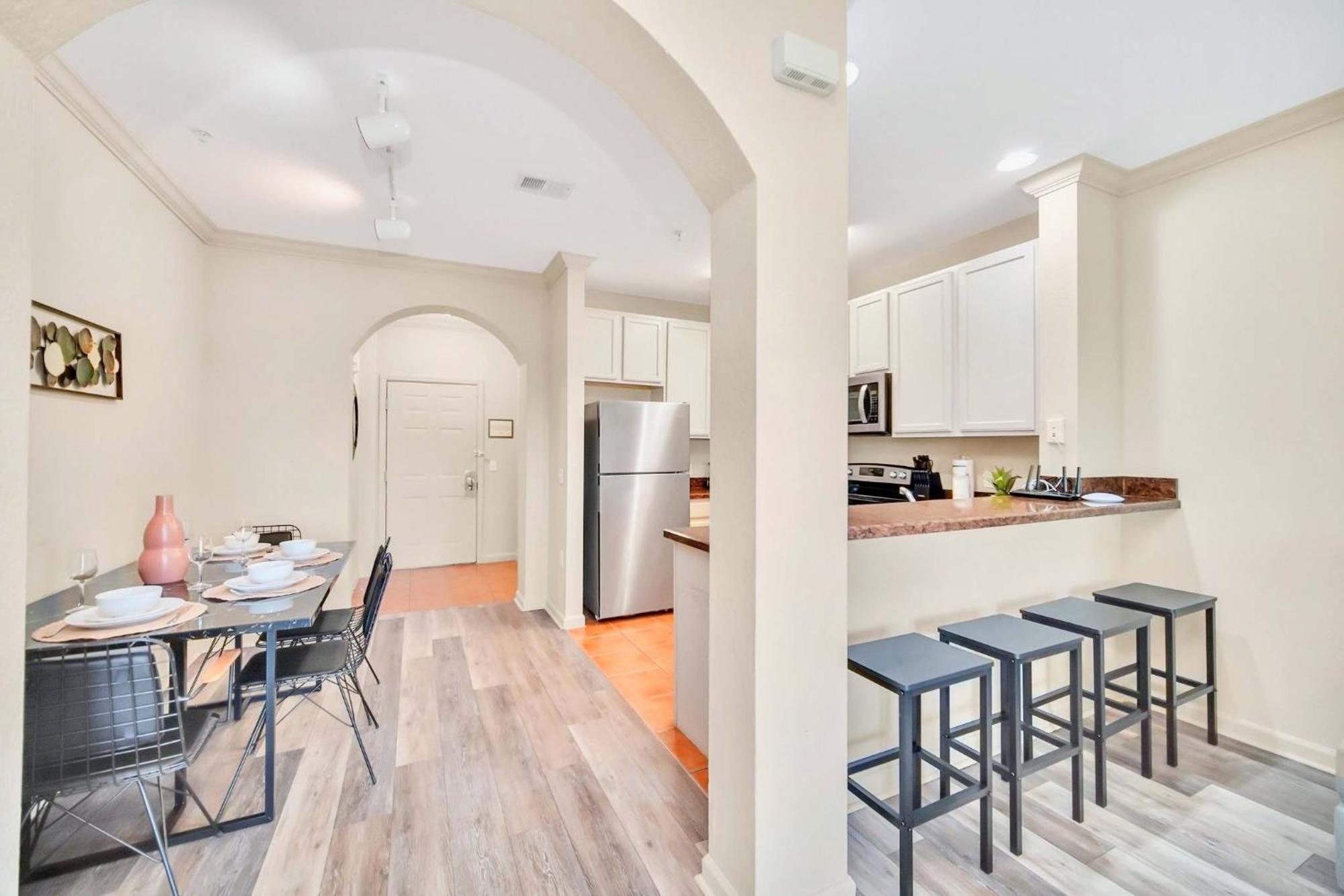 Modern 2Br Condo - Hot Tub And Pool - Near Disney Orlando Extérieur photo